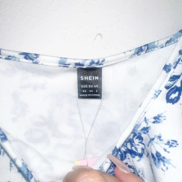 Shein floral corset style crop tank top bundle - Picture 11 of 16